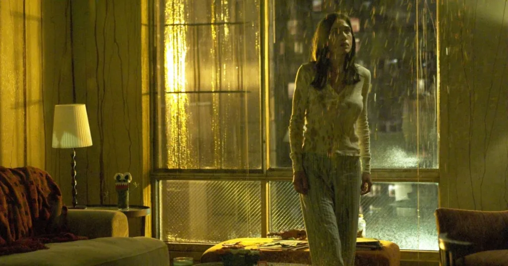 Jennifer Connelly in dark water 2005 movie